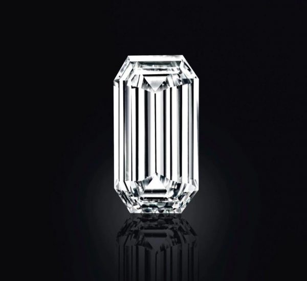 「Mirror of Paradise」鑽石，D色，內無瑕級，52.58克拉
